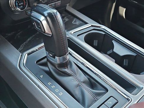 Used 2018 Ford F150 Platinum w/ Equipment Group 701A Luxury AWD/4WD image 18