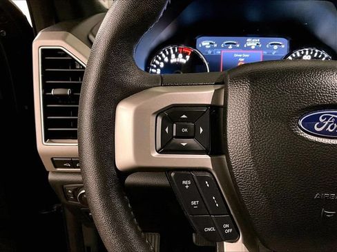 Used 2018 Ford F150 Lariat w/ Equipment Group 502A Luxury AWD/4WD image 17