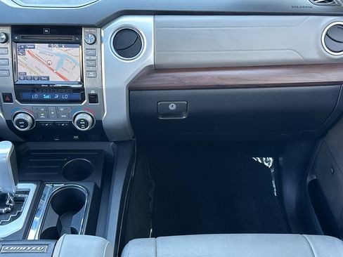 Used 2018 Toyota Tundra Limited w/ Limited Premium Package RWD image 30