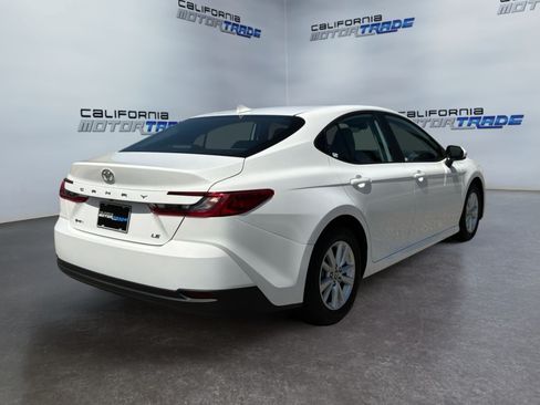 Used 2026 Toyota Camry LE FWD image 5