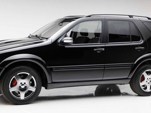 Used 2002 Mercedes-Benz ML 55 AMG 4MATIC image 33