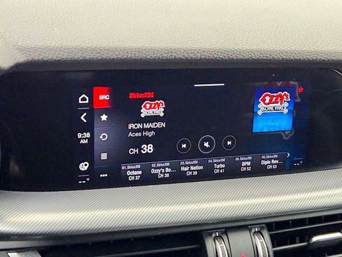 Used 2023 Alfa Romeo Stelvio Veloce image 18