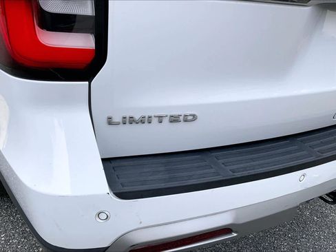 Used 2022 Ford Expedition Max Limited image 29