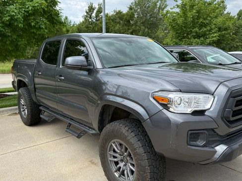 Used 2022 Toyota Tacoma SR AWD/4WD image 8