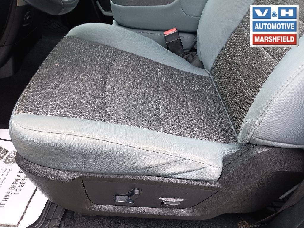 Used 2019 RAM 1500 Big Horn AWD/4WD image 17