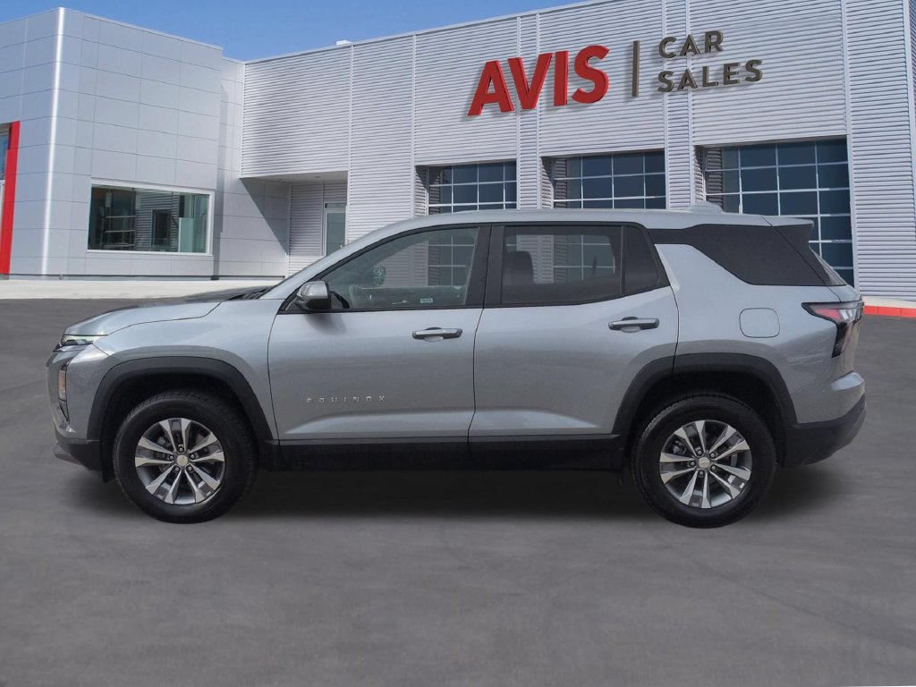 Used 2026 Chevrolet Equinox LT AWD/4WD image 10