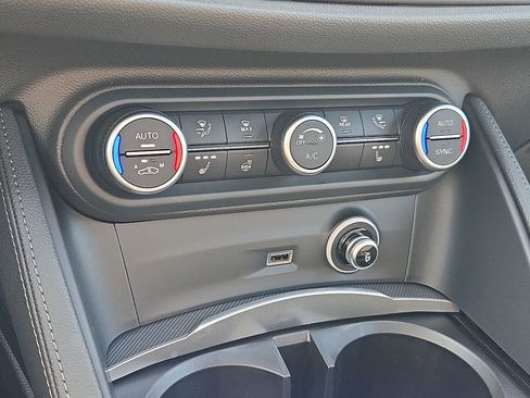 New 2026 Alfa Romeo Stelvio Sprint AWD/4WD image 12