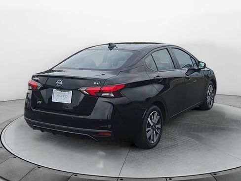 Used 2023 Nissan Versa SV FWD image 5