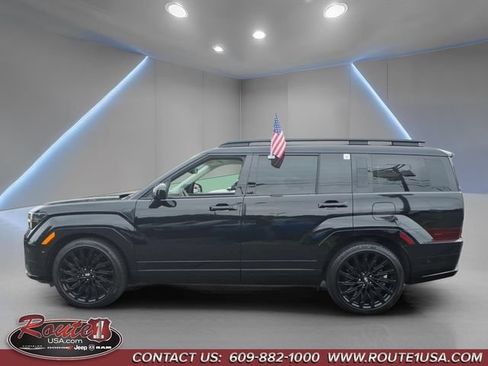Used 2025 Hyundai Santa Fe Calligraphy AWD/4WD image 7