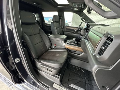 Certified 2023 Chevrolet Silverado 1500 High Country w/ High Country Premium Package AWD/4WD image 28