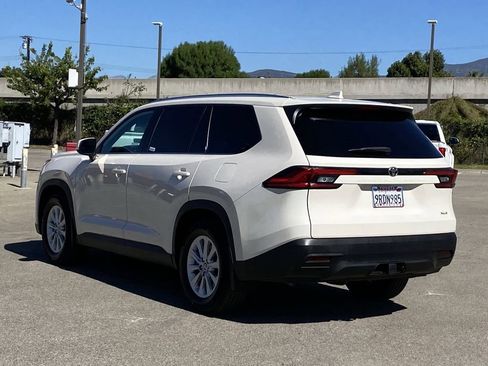 Certified 2024 Toyota Grand Highlander XLE image 41