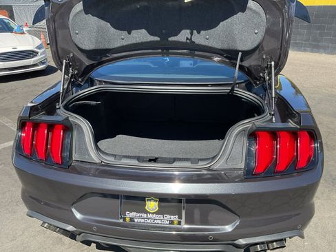 Used 2022 Ford Mustang GT Premium w/ Equipment Group 401A RWD image 26