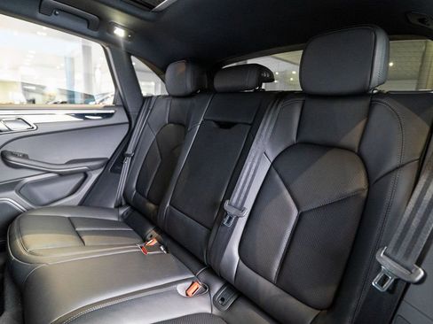 New 2026 Porsche Macan AWD/4WD image 35