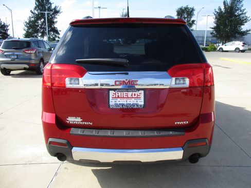 Used 2013 GMC Terrain SLT AWD/4WD image 4