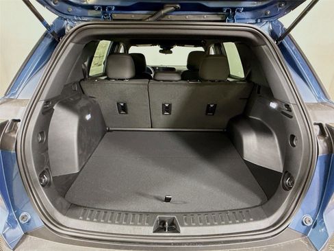 New 2026 Chevrolet Equinox LT AWD/4WD image 18