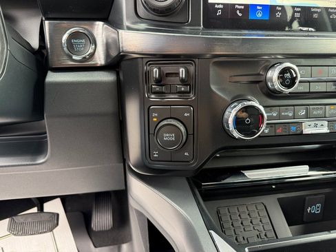 New 2025 Ford F350 Lariat w/ Lariat Ultimate Package AWD/4WD image 25