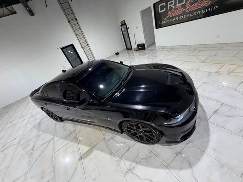 Used 2017 Dodge Charger R/T Scat Pack w/ Beats Audio Group RWD image 5