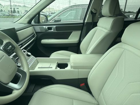 Certified 2025 Hyundai Santa Fe SEL AWD/4WD image 11