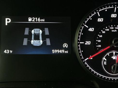 Used 2023 Hyundai Santa Fe SEL image 12