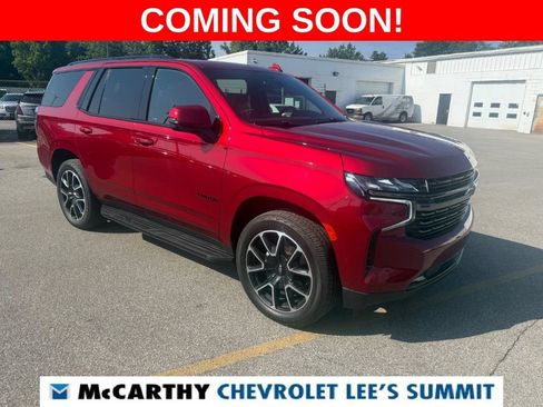 Used 2022 Chevrolet Tahoe RST w/ Luxury Package AWD/4WD image 2