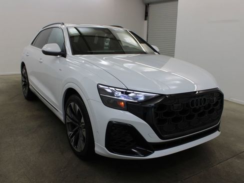 New 2026 Audi Q8 Premium Plus AWD/4WD image 6