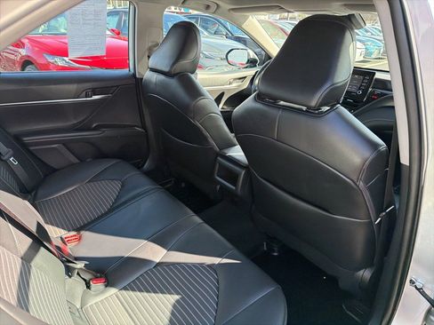 Used 2023 Toyota Camry SE w/ Cold Weather Package image 14