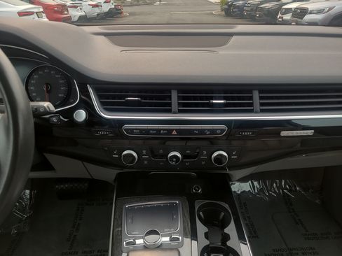 Used 2019 Audi Q7 3.0T Premium w/ Convenience Package AWD/4WD image 20