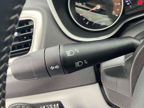 Used 2019 Jeep Compass Latitude image 22