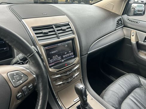 Used 2014 Lincoln MKX AWD w/ Equipment Group 102A image 28