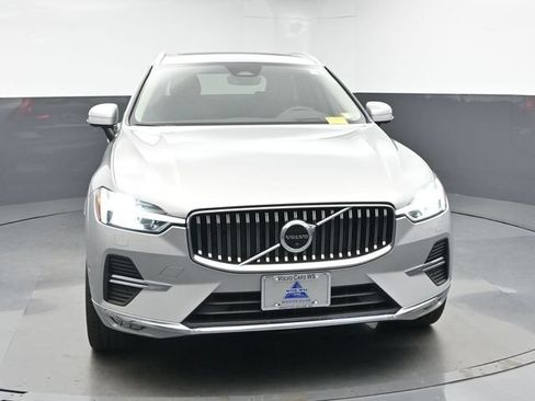 Used 2023 Volvo XC60 B6 Ultimate w/ Climate Package AWD/4WD image 2