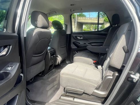Used 2021 Chevrolet Traverse LT AWD/4WD image 28