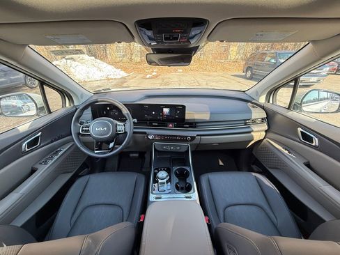 New 2026 Kia Carnival SX FWD image 24