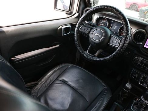 Used 2018 Jeep Wrangler Unlimited Sport S AWD/4WD image 23