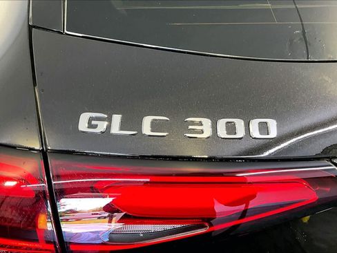 New 2026 Mercedes-Benz GLC 300 4MATIC image 6