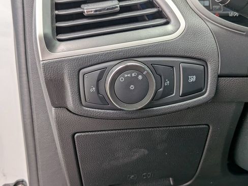 Used 2022 Ford Edge SE AWD/4WD image 19