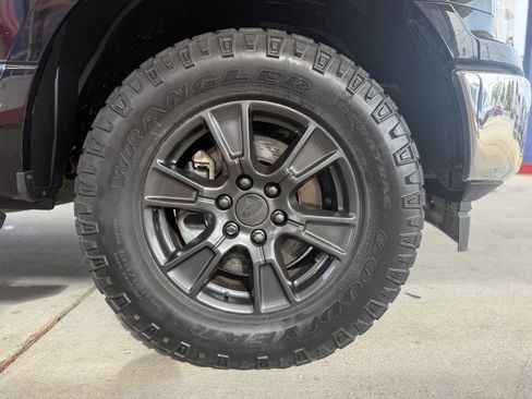 Used 2019 Ford F150 XLT w/ Equipment Group 302A Luxury image 9