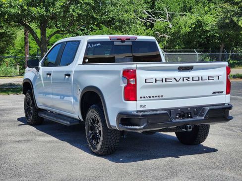 Certified 2023 Chevrolet Silverado 1500 ZR2 w/ Technology Package AWD/4WD image 5