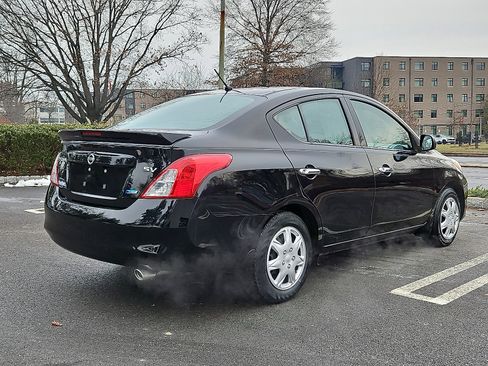 Used 2014 Nissan Versa SV image 6