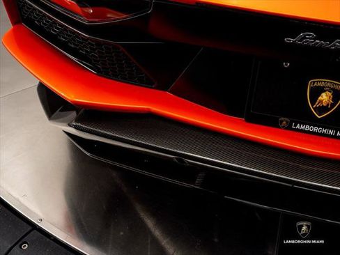 Used 2019 Lamborghini Aventador S AWD/4WD image 18