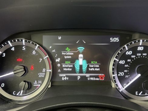 Used 2024 Toyota Highlander LE image 24