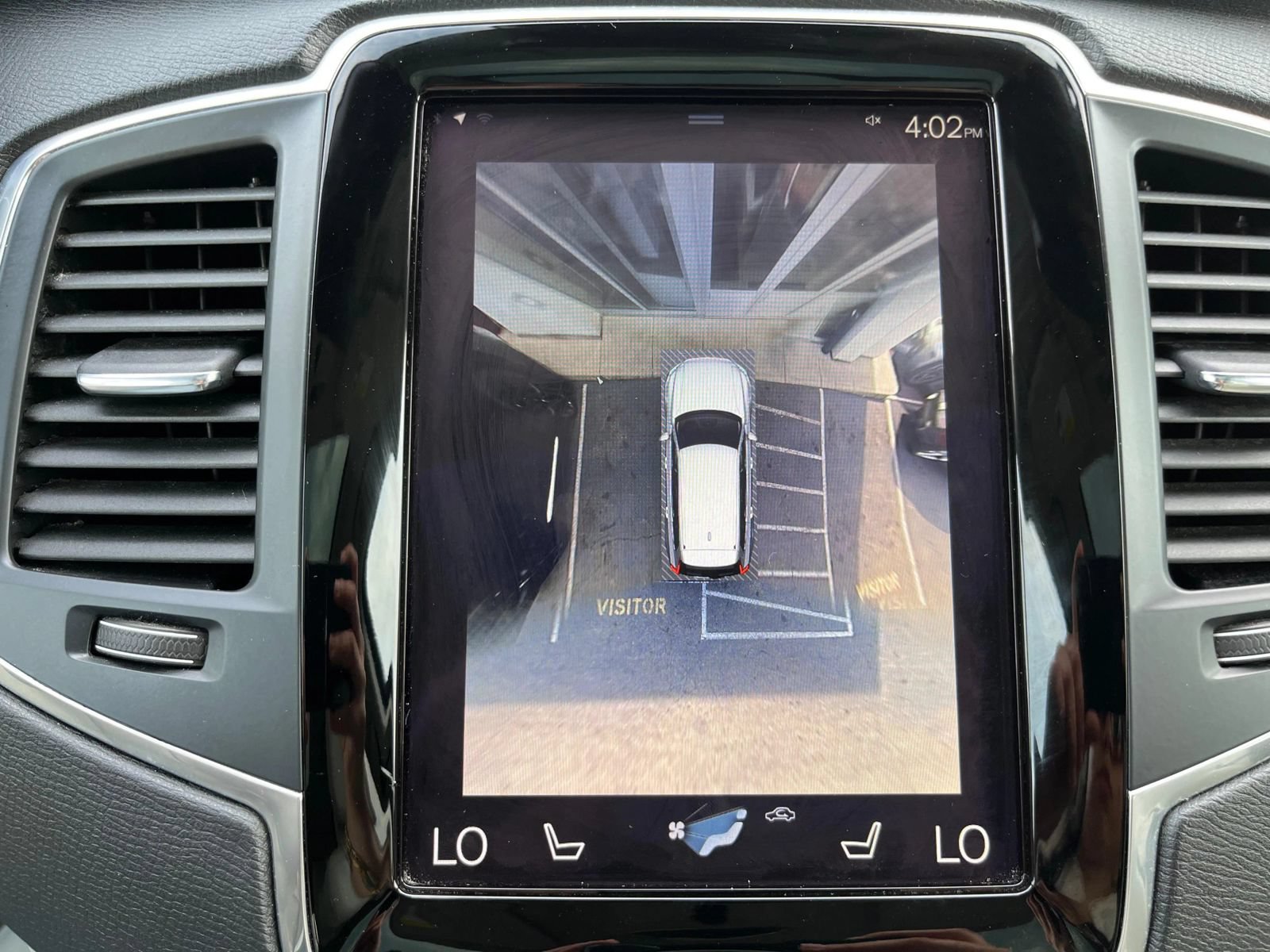 Used 2016 Volvo XC90 T6 Momentum AWD/4WD image 21