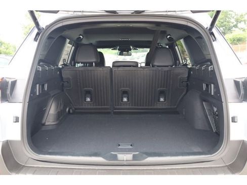 New 2026 Subaru Outback Limited AWD/4WD image 32