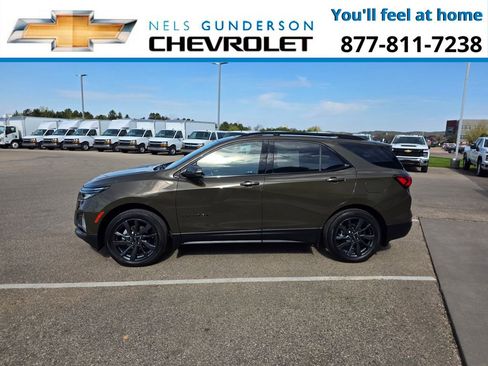 Used 2023 Chevrolet Equinox RS AWD/4WD image 5