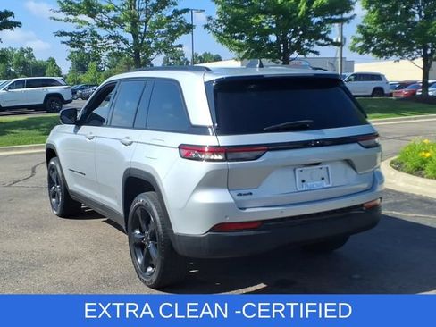 Certified 2024 Jeep Grand Cherokee Altitude AWD/4WD image 6
