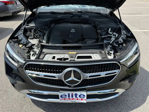 Used 2023 Mercedes-Benz GLC 300 4MATIC image 9