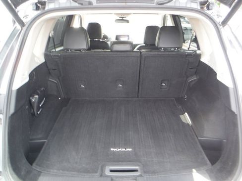 Used 2022 Nissan Rogue SV w/ SV Premium Package AWD/4WD image 39