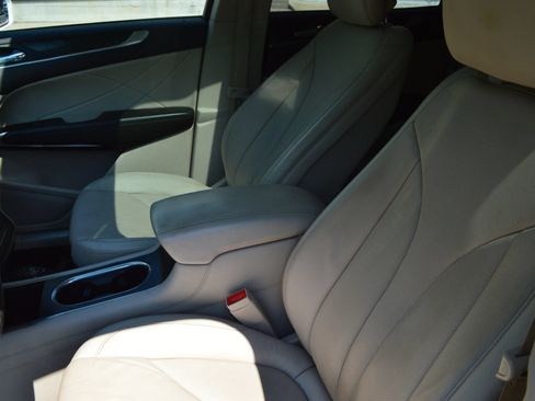 Used 2019 Lincoln MKC Reserve AWD/4WD image 15