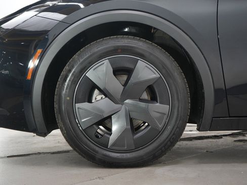 Used 2025 Toyota Prius LE image 28