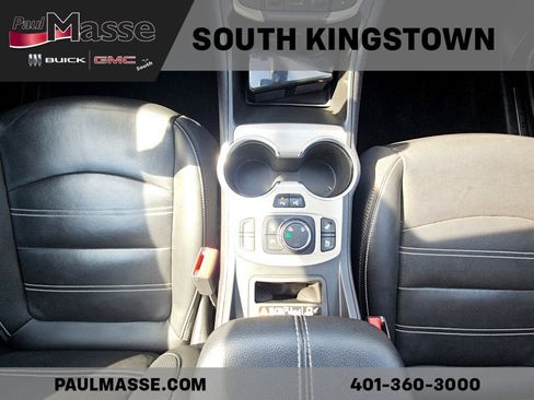 Used 2023 GMC Terrain Denali w/ Black Diamond Edition image 18