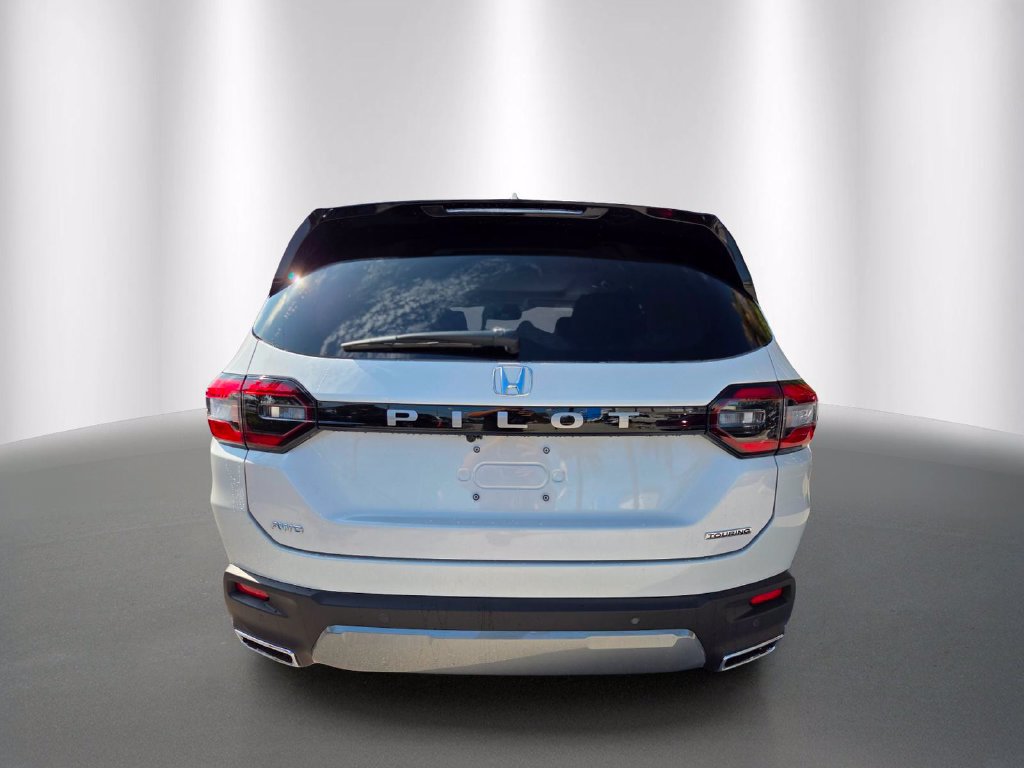New 2026 Honda Pilot Touring image 5